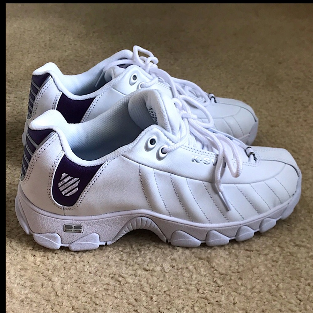 Brand new K.SWISS soft padding for jogging /sprinting or walking sneakers. Cute!